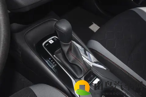 丰田卡罗拉卖疯了！惠后758万起，哪款值得买？-2