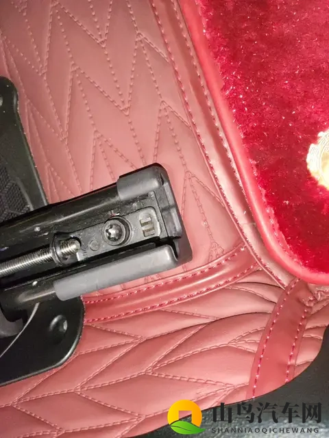 低价七座车盘点，价格不高，配置全面 过年回家全家都有座-1