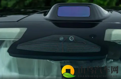 纯电SUV新选择，用料扎实不输Model Y，配华为乾崑ADS驾驶辅助-1