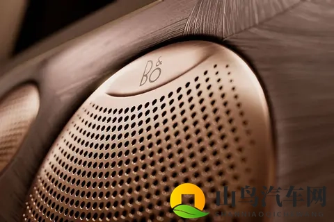 国产“9系”新成员 聊聊智己LS9如何后发制人?-3