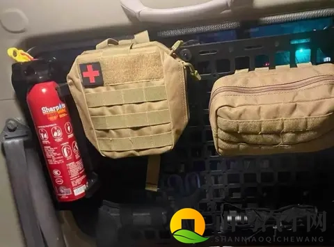 老车不该被淘汰，它还能装下自由和远方-1