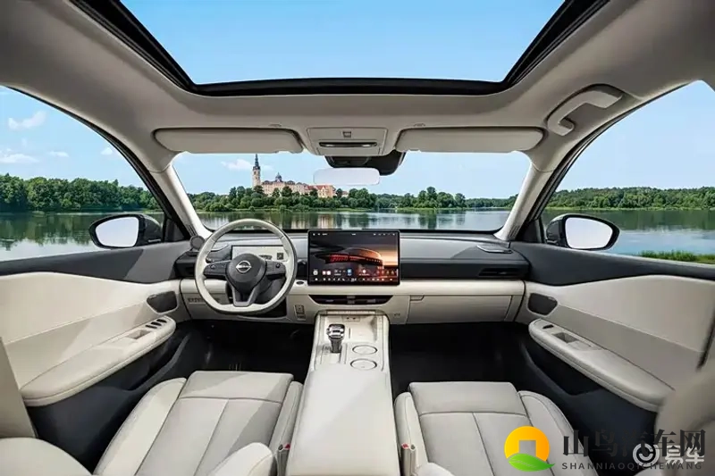 东风日产天籁·鸿蒙座舱内饰首发：全球首款鸿蒙燃油车-1