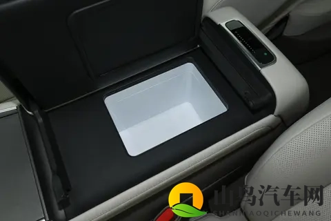 六口之家的移动幸福空间!腾势N8L能否成为我们的新座驾?-1