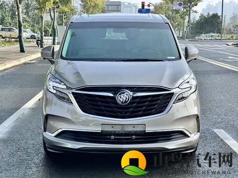 22款别克GL8陆尊：宜商宜家，20多万享受舒适出行-1
