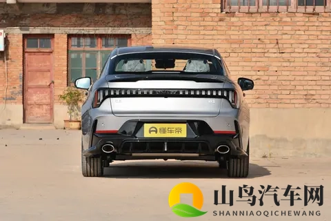 通勤代步好选择 第三代领克 03 燃油性价比试驾-2