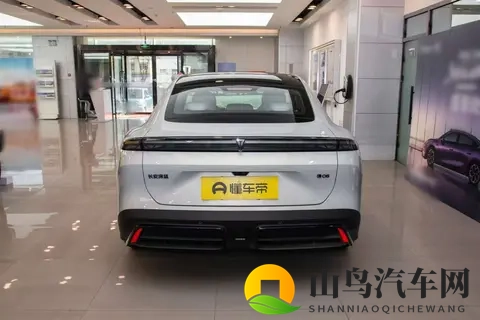 磁流变悬架限时送！续航670km，还配3nm芯片，深蓝L06真香！-3