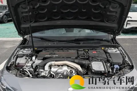 买奔驰 A 级 AMG 看这篇:入门选基础,懂行选改款-2