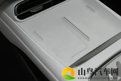 1399 万起售，全系激光雷达+磁悬，深蓝 L06 值得买吗？-2