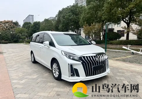 13万公里值不值？13万拿下18年别克GL8，家用商务都合适-1