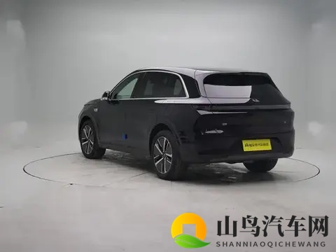 每日一款车-理想L6-1