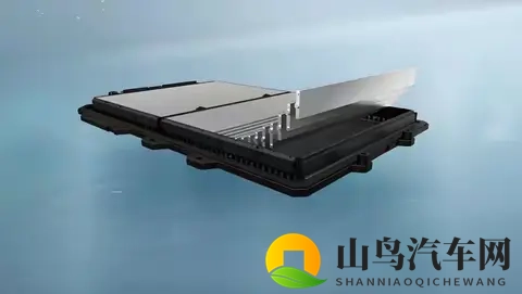 李云飞炮轰同行：为续航用三元锂，安全要不要？-3