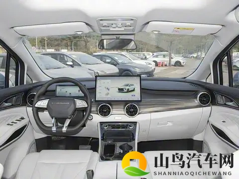 售1549万元起_15T插混中型MPV，东风风行游艇PHEV正式上市-3