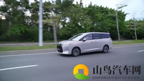 10万出头的插混MPV，靠谱吗？-3