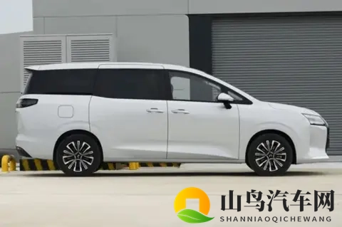 实测1100公里续航,星光730 PHEV三天深度体验报告-2