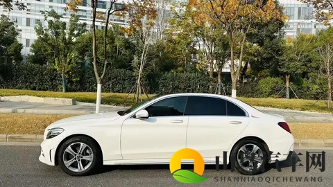 一手准新C级，圆你奔驰梦——二手奔驰C260L-1