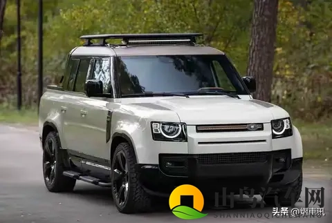 路虎卫士皮卡版惊艳亮相 外观个性 内饰豪华 增加了装载和通过能力！-3