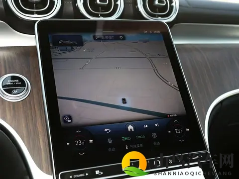 35万元左右可入手，奔驰GLC与宝马X3二选一，哪一款性价比更高？-3