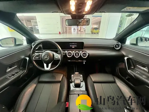 20款奔驰A级，75万公里，10万出头，都市丽人的精致之选？-3