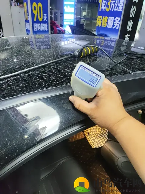 一手准新奔驰C级，23款C260L，省下大几万？-1