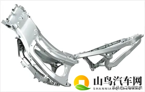 2款新车3大杀招!钱江这次要改写摩托车游戏规则?-2