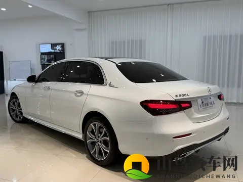 30万拿下22年奔驰E级，豪华座驾轻松拥有！-2