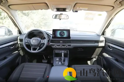 男女上床打扑克：汽车创新：男女工程师共筑未来出行-3