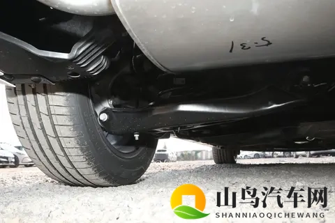 实拍 2025 款蒙迪欧:20T 配 8AT,动力充沛,适合家用-2