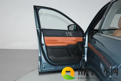 配电磁悬挂+中控大屏，1499万的捷途X70L实力如何？-2