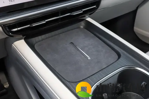 15万级新能源市场迎来实力选手？深度体验东风奕派eπ007+-1