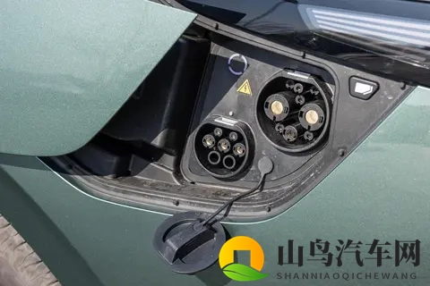 11 月购车好时机！2025 款星纪元 ES 实力圈粉，这波福利别错过-2