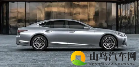 雷克萨斯，燃油旗舰，丰田要造六轮车？-2