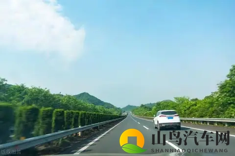 上了高速，才明白小排量和大排量的差距：不是动力而是油耗！-3