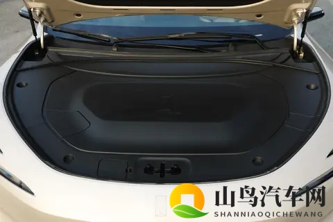 2599万起的豪华暴击!阿维塔12四激光版:四激光雷达+华为ADS-2