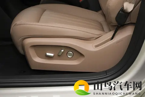 25 万级纯电中型 SUV，乐道 L60 动态体验报告来了-3