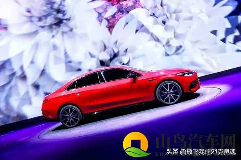 奔驰全新纯电来袭,259万起,豪华舒适很香-3