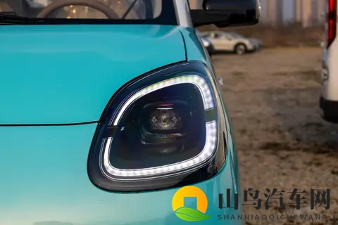 提供三门、四门版可选,五菱宏光 MINIEV配置解析,哪款值得选?-3