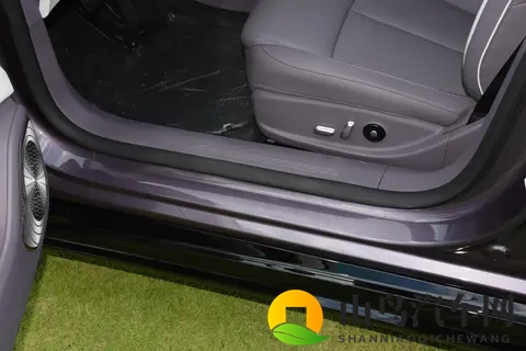 征名就能开走 BJ40？北京越野亮相广州车展-1