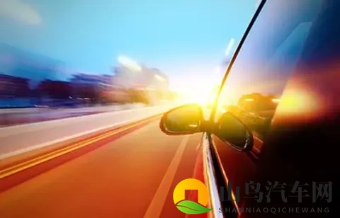 百公里加速低于5秒！从百万超跑到20万轿车，速度平权时代来临！-1