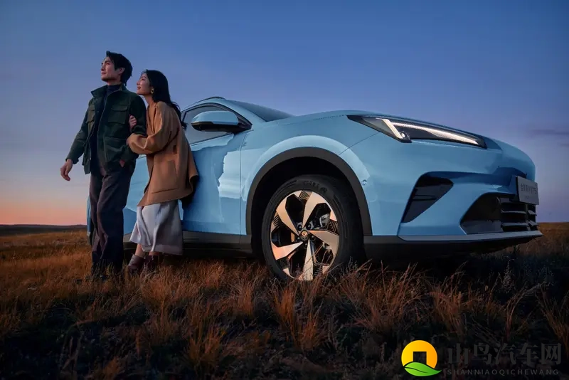 增程新势力来袭！极狐全新阿尔法T5增程版实力进阶-1