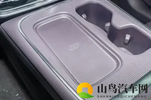 纯电车家用推荐这款，颜值高续航远，连续2个月销量破万，真香-3