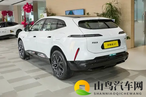 入门即满配，2026款阿维塔07能否成为25万级华为系满血SUV？-2