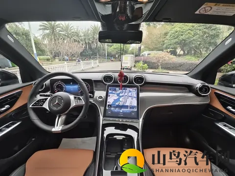 准新一手奔驰GLC:9千公里,30万拿下,豪华SUV轻松开回家!-2