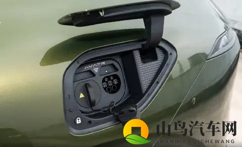 豪华智能新体验！阿维塔07 以全能配置打造高端纯电出行-2