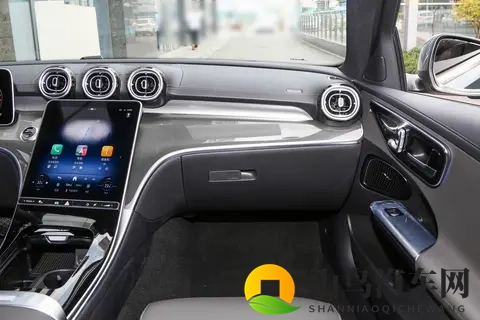 开奔驰C260L有“面子”,还在乎什么缺点？-3