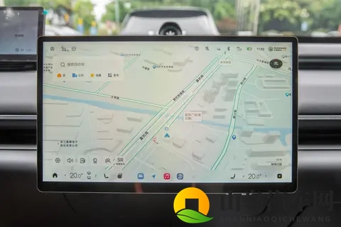 试驾完奇瑞星纪元ET，我忍不住拍大腿，这车真香！-2