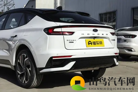 展现美系力量感,搭载20T混动系统的福特蒙迪欧ST-Line运动版-1