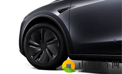 续航超800km！新款Model Y升级漫反射尾灯，直面比亚迪、蔚来围攻-3