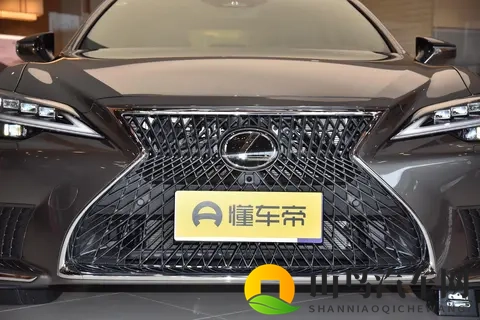 雷克萨斯 LS 全系配置解析:哪款车型适合你?-2