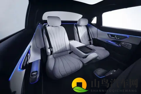 2026款奔驰E 260 L：谁才是闭眼入之选？-2