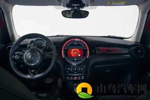 几个W圆梦MINI!2019款COOPER,精致小资女首选?-1